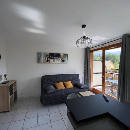 Appartement Situe A Cote Du Lac De Serre Poncon Сен-Совёр Экстерьер фото